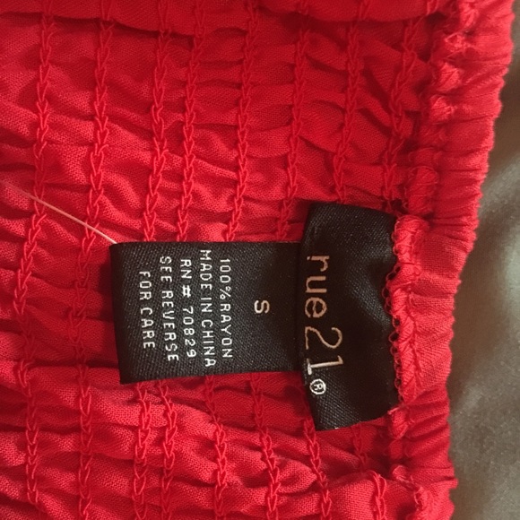 Red Sundress - Picture 4 of 4